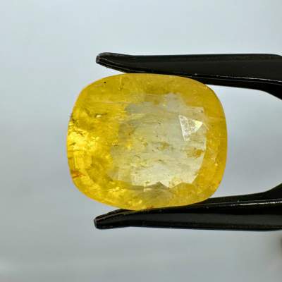 Yellow Sapphire (Pukhraj- 10.95 cts) - Ceylonese