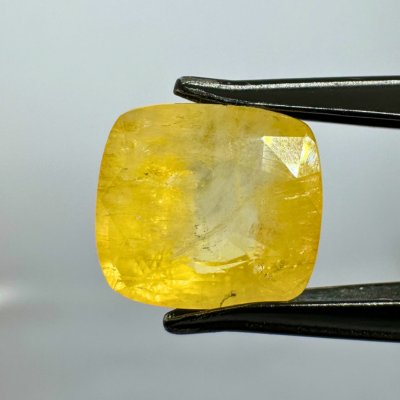 Yellow Sapphire (Pukhraj- 7.50 cts) - Ceylonese