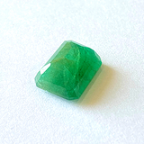 Emerald  (Panna) - 5.55 cts (Square cut)