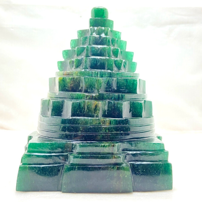 green jade stone shreeyantra